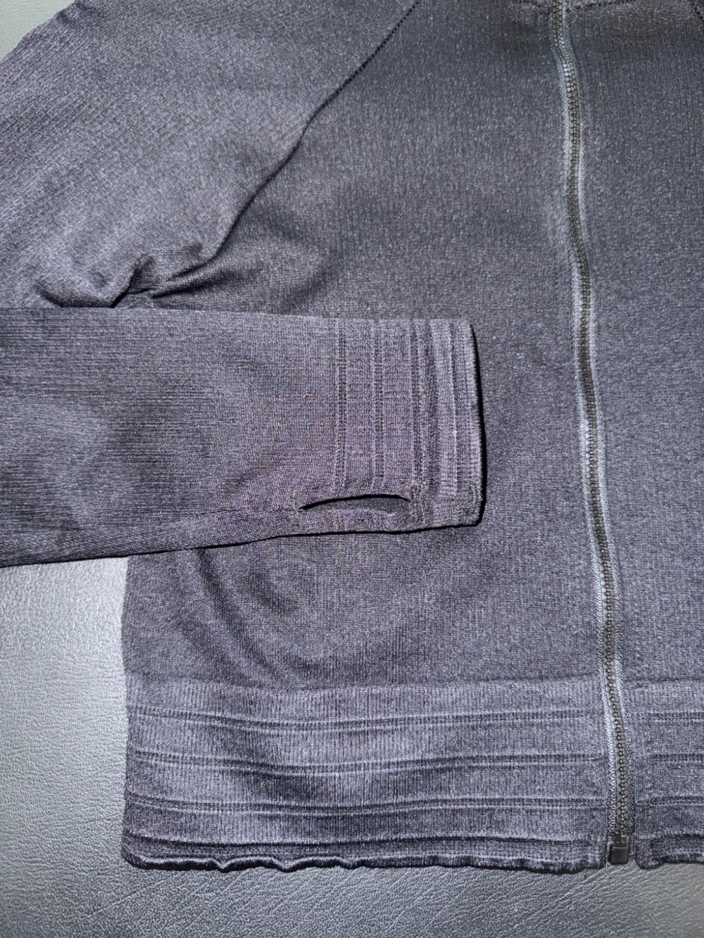 Fabletics Cropped Workout Jacket - Small - Picture 4 of 4